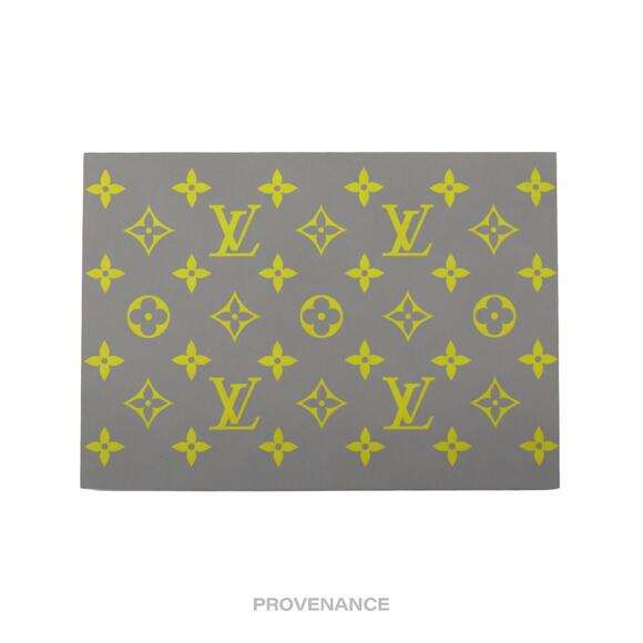 🔴 Louis Vuitton Card - Grey Yellow Monogram - Picture 1 of 3